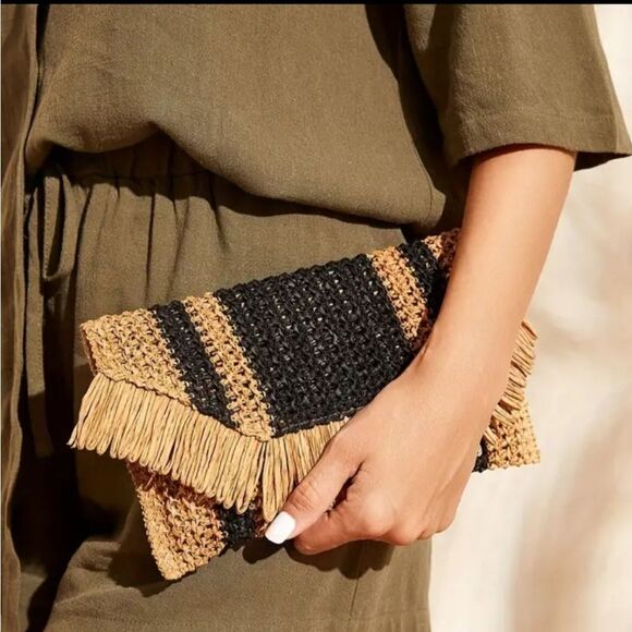 New Black & muted natural rattan color tropical vacation clutch - Picture 5 of 10